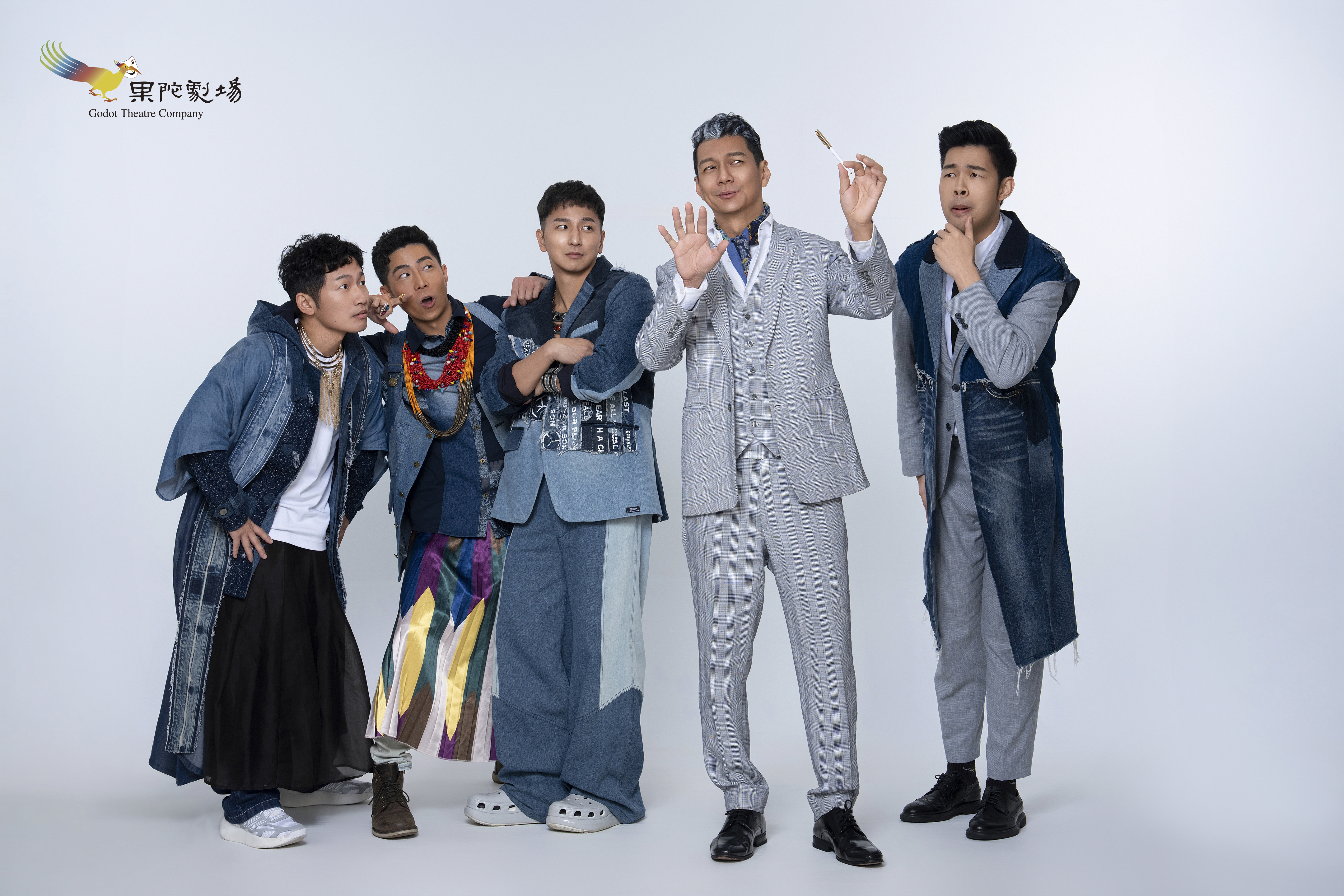 《三個傻瓜》主演群拍攝宣傳照。（圖／果陀劇場提供）