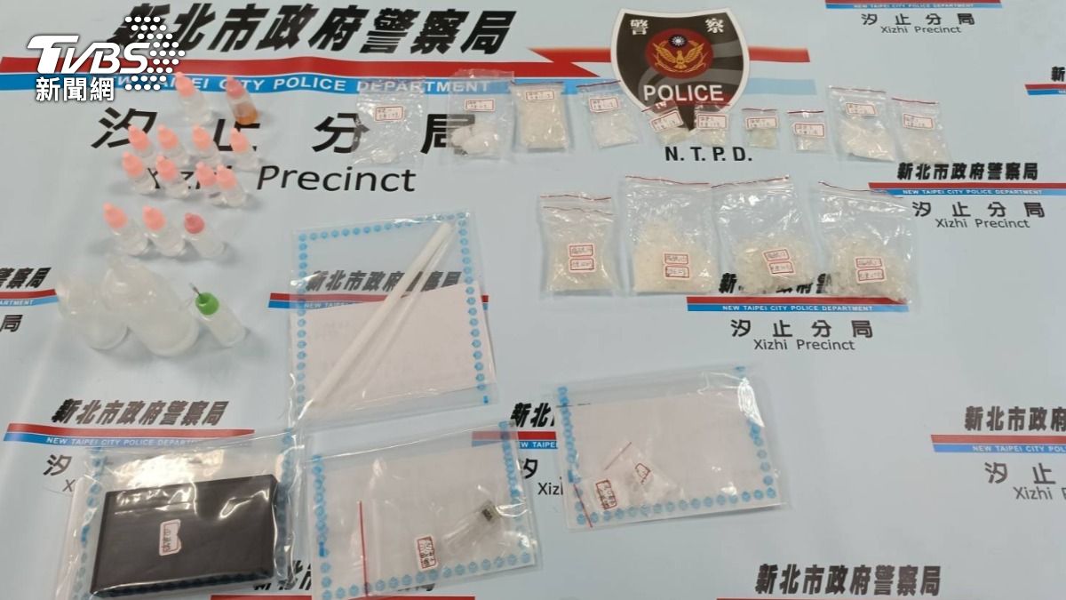 警方查獲毒品等證物。（圖／TVBS）