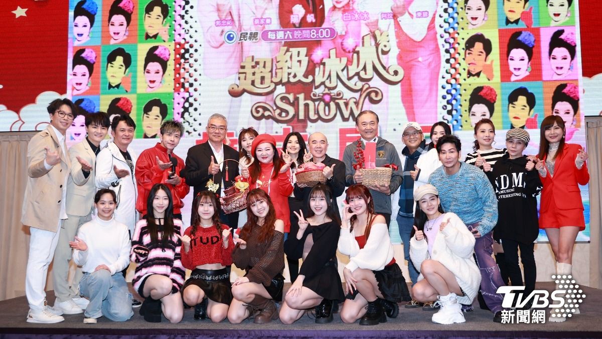 白冰冰舉辦餐會，邀集團隊一起同樂。（圖／黃城碩攝）