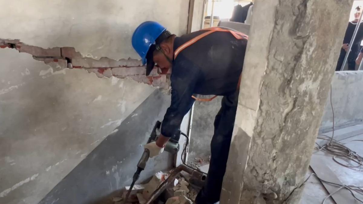 3車9人的工班，協助災民重建家園。（圖／民眾提供）