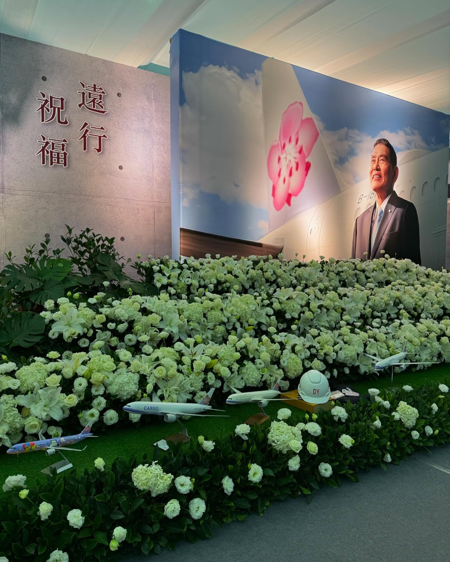 推機在社群訴說對父親謝世謙的思念。（圖／翻攝自推機臉書）