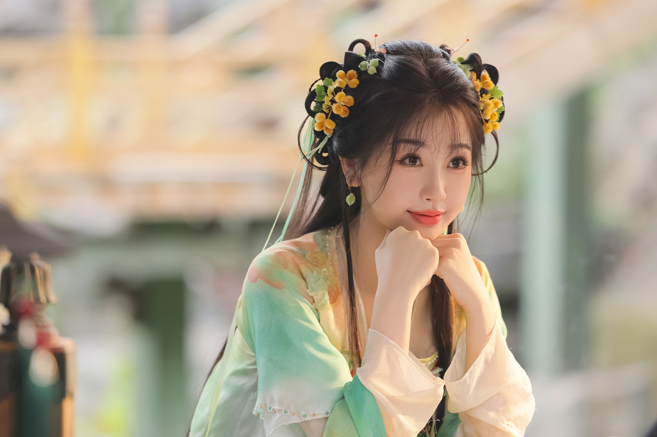 虞書欣飾演鬼馬少女「凌妙妙」。（圖／愛爾達電視提供）