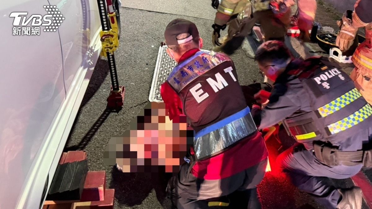 送往成大醫院搶救，仍宣告不治。（圖／TVBS）