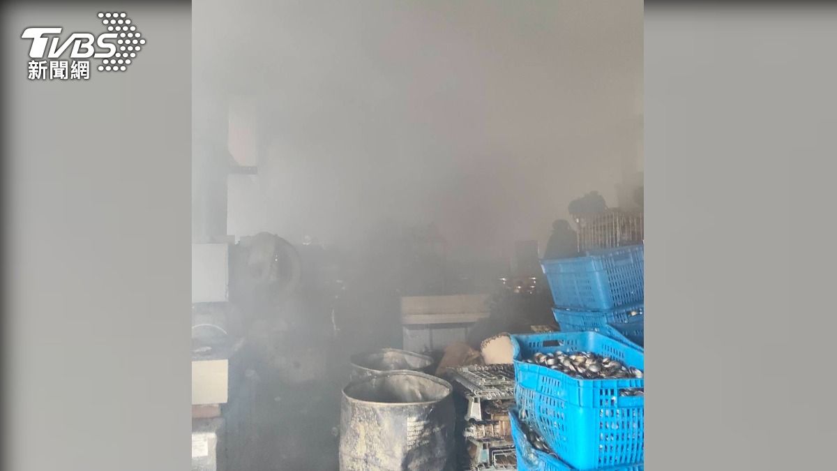 燃燒面積20平方公尺。（圖／TVBS）