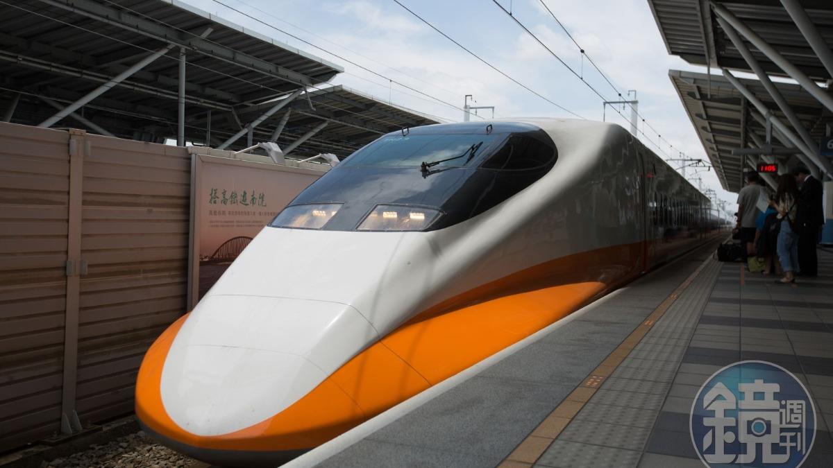 高鐵車廂2位阿嬤在高鐵上暢聊遭斥責，實情曝光後，讓原PO感嘆「人生還有多少個57年」。（示意圖，本刊資料照）