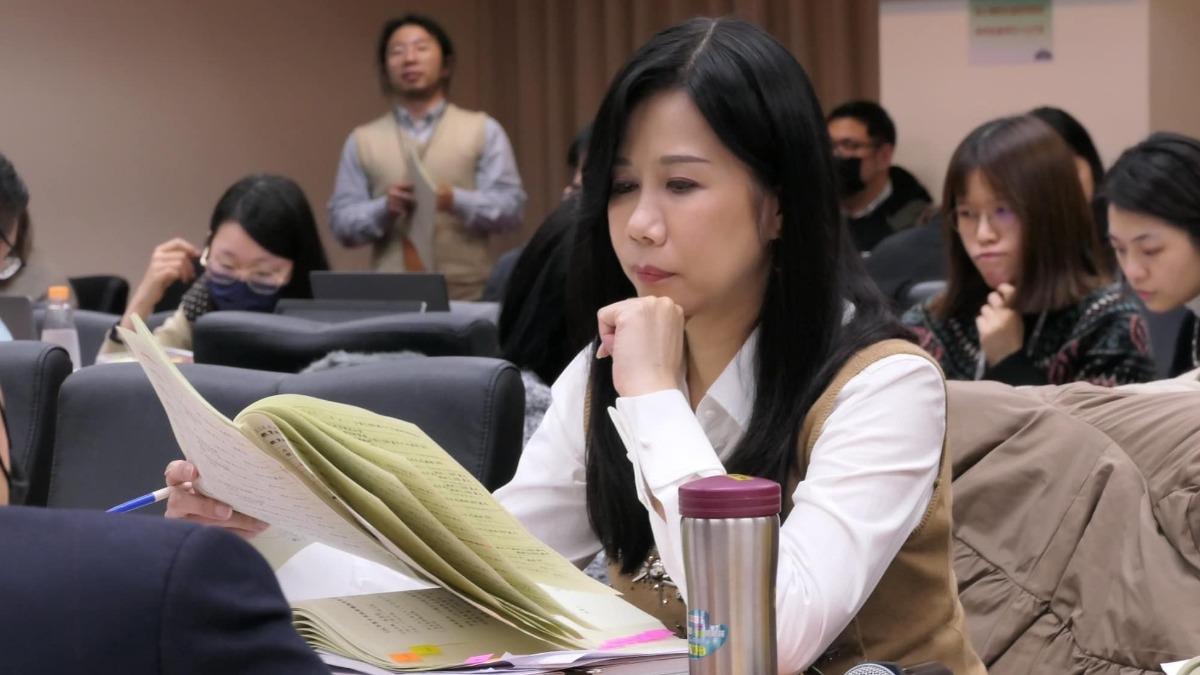 王義川透漏國民黨立委萬美玲連署書單日就發出千餘份。（圖／翻攝自@萬美玲　臉書）