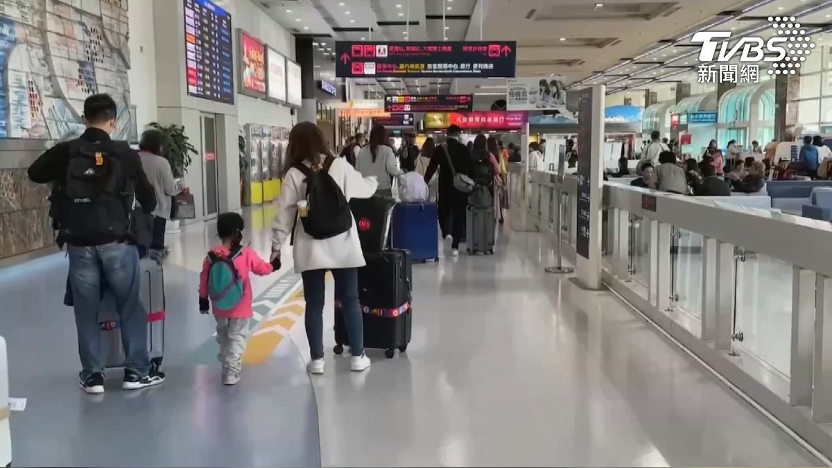 Kaohsiung to Kumamoto flight takes off, boosting ties (TVBS News) Kaohsiung to Kumamoto flight takes off, boosting ties