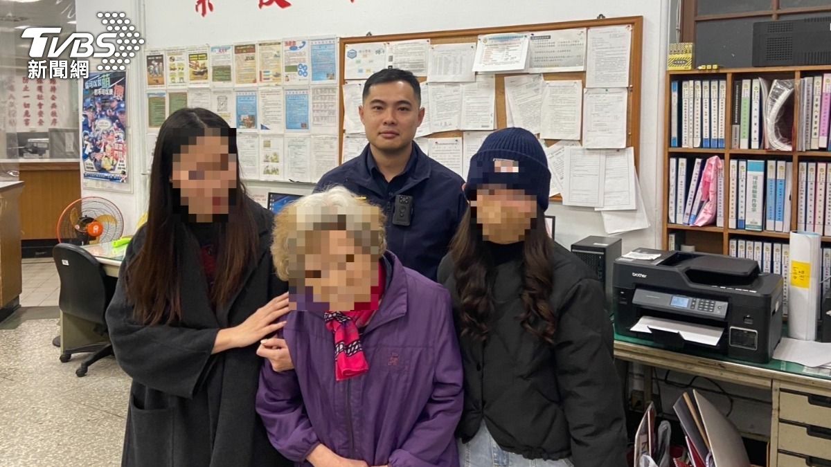 幫助走失民眾回家的類似事件，也在台中各處上演，第一分局也助82歲張姓老婦回家。（圖／TVBS）