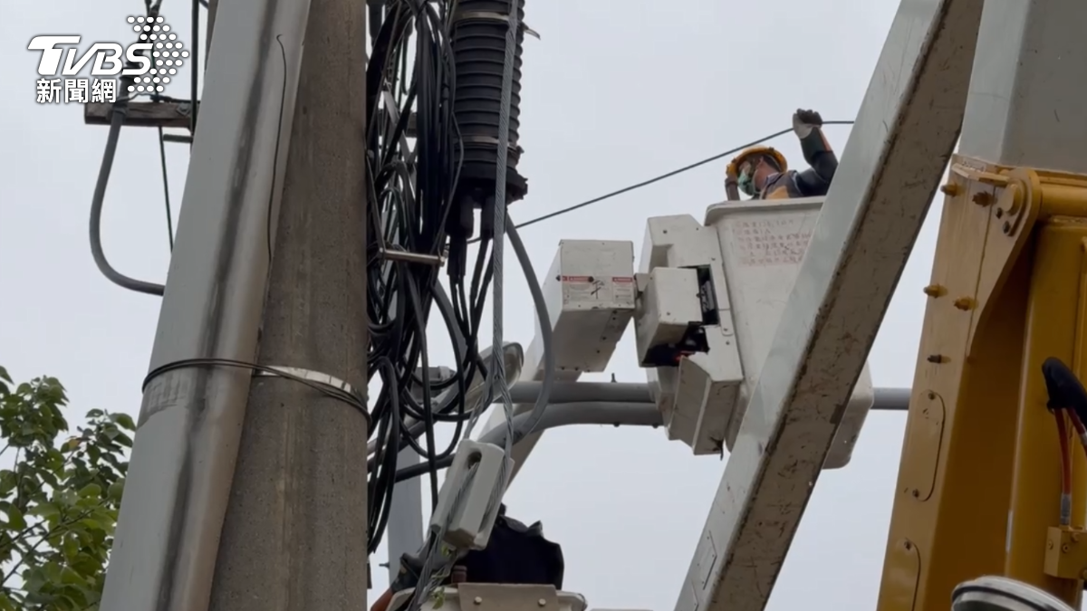 秀水鄉752戶停電。（圖／TVBS）