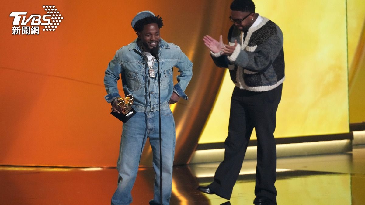 饒舌歌手肯卓克拉瑪（Kendrick Lamar）奪5大獎，成為本次大贏家。（圖／達志影像美聯社）