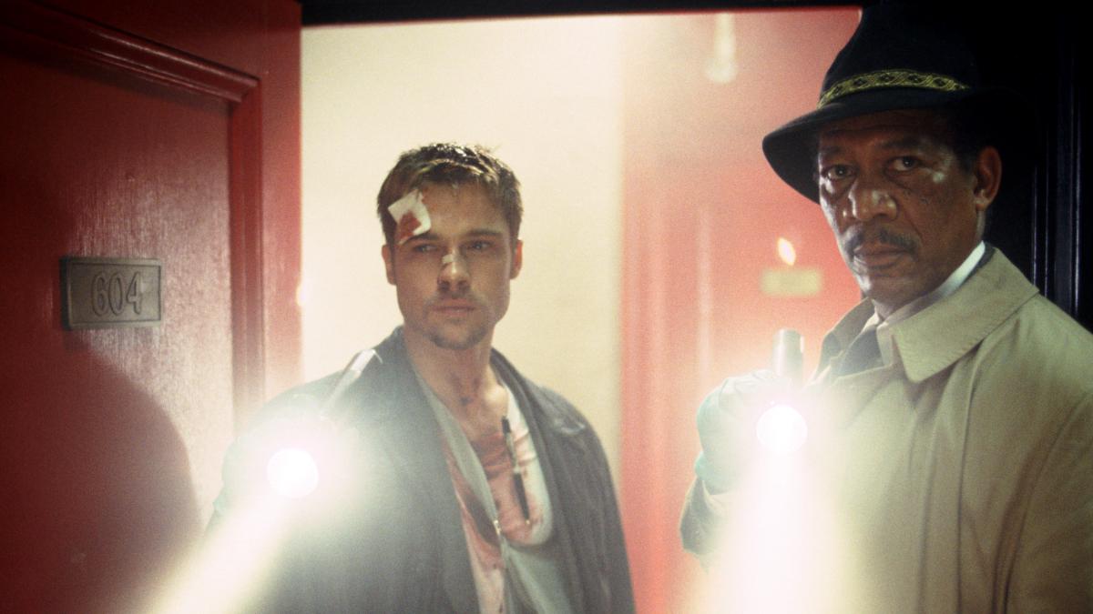 《火線追緝令》是布萊德彼特與摩根費里曼首次合作。（圖／華納提供）