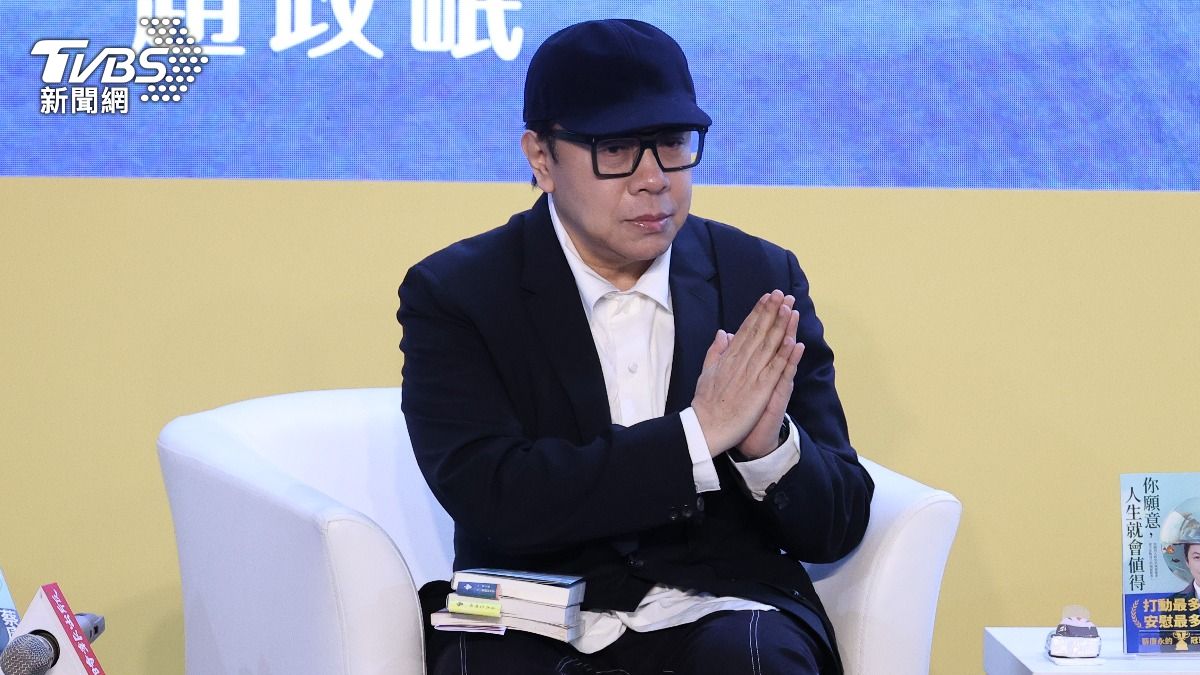 蔡康永在現場眾人鼓勵下緩和情緒。（圖／張哲鳴攝）