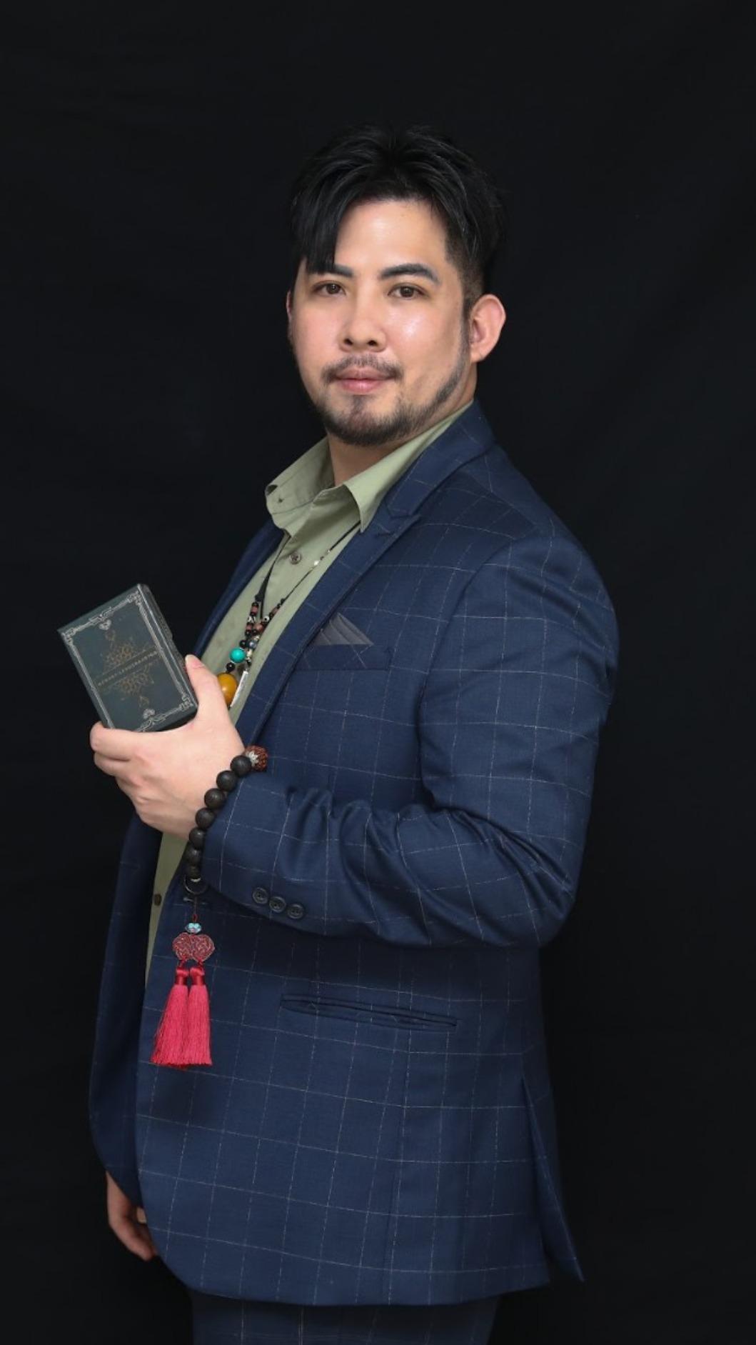 阿谷老師占卜分析12星座脫單機會。（圖／秦芸殿提供）