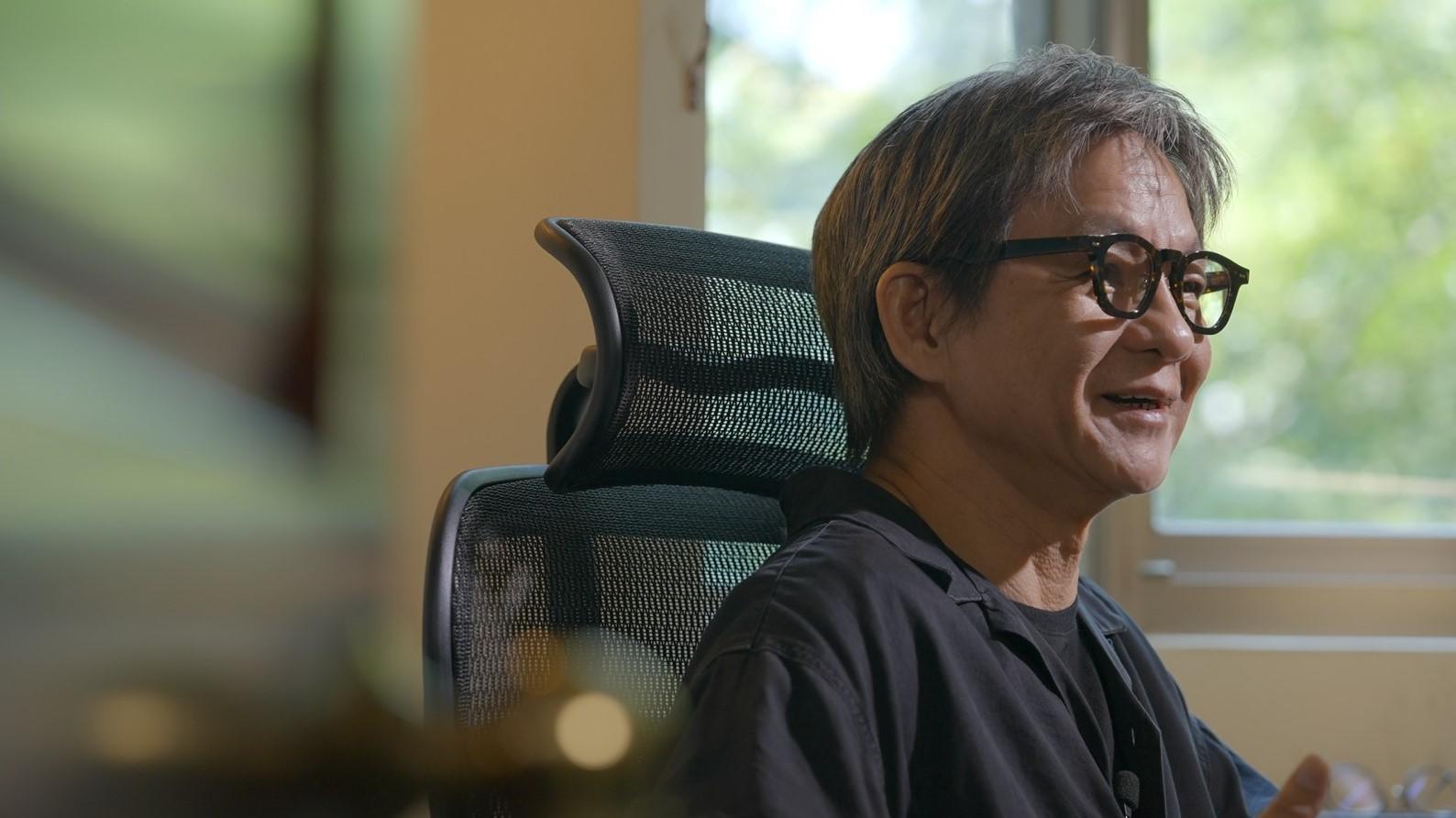 導演曹瑞原分享與白先勇老師相識機緣，執導、製作公視文學大戲《孽子》後，跨足表演藝術執導舞台劇。（圖／公視提供）