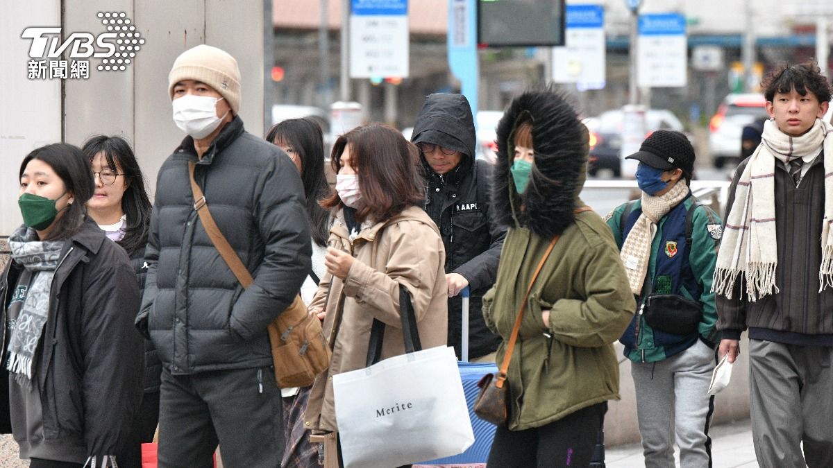 今至明清晨寒流影響，各地天氣非常寒冷。（圖／胡瑞麒攝）