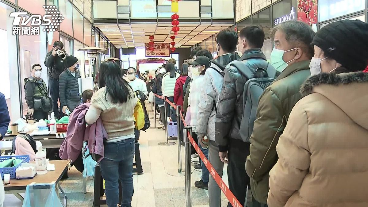 流感疫情升溫，民眾接種疫苗。（示意圖／TVBS）