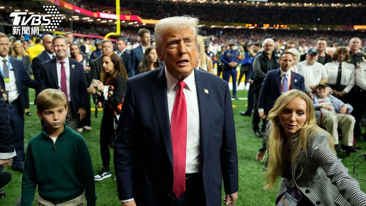 美國-總統-川普-現場-觀看-NFL-超級盃