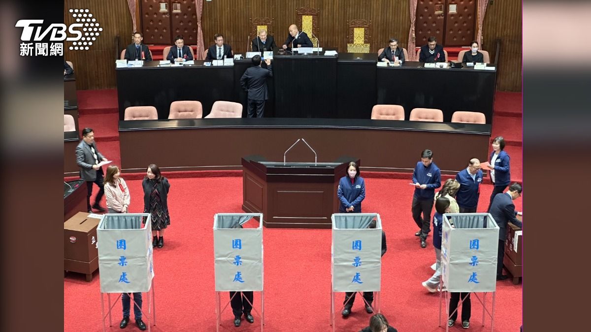 Taiwan legislators reject election act amendment proposal (TVBS News) Taiwan legislators reject election act amendment proposal