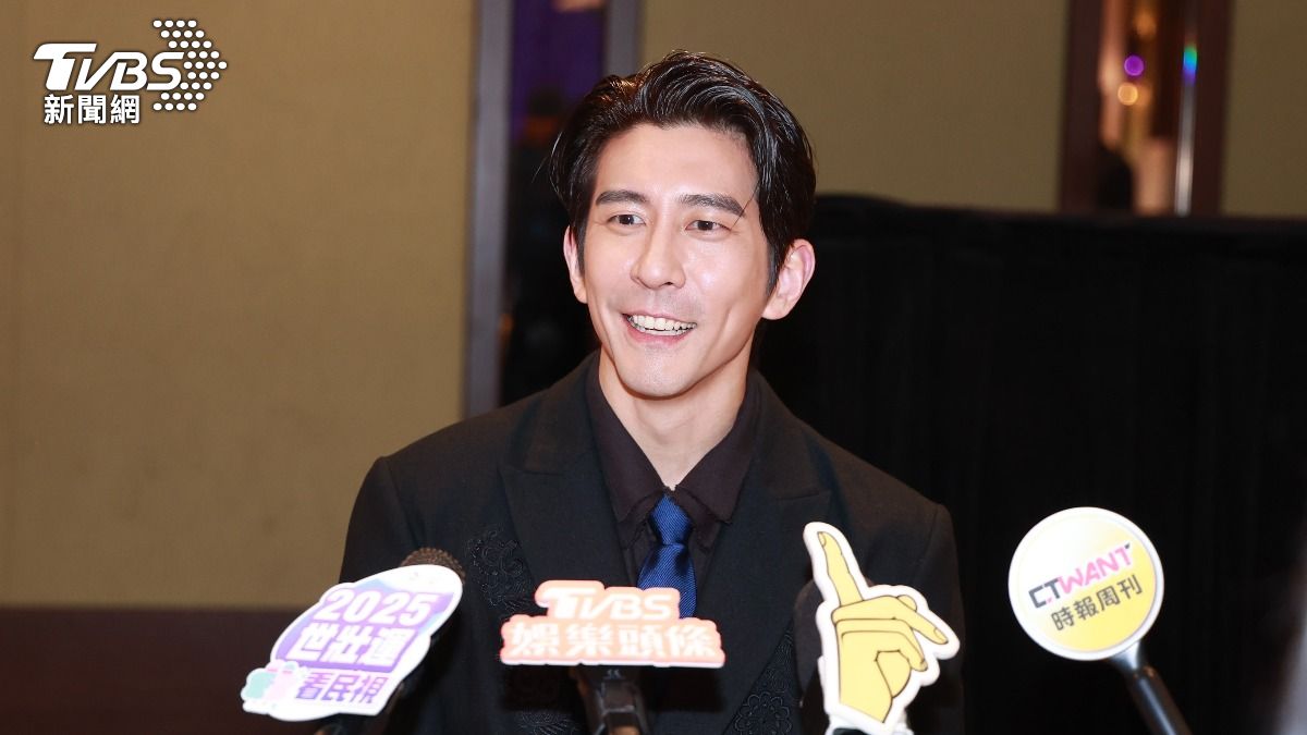 修杰楷剛跟全家從日本北海道回台。（圖／黃城碩攝）