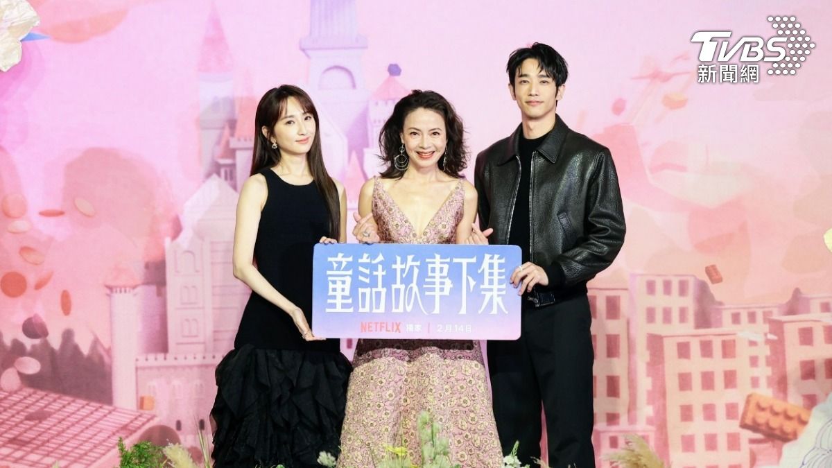 左起柯佳嬿、柯淑勤、劉以豪。（圖／趙世平攝）