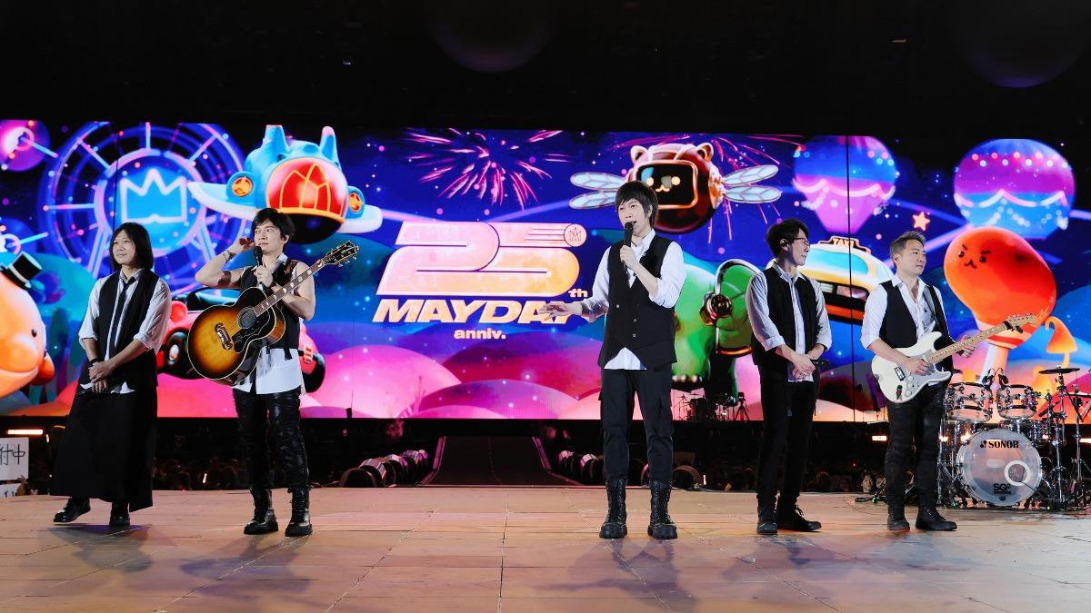 五月天大巨蛋演唱會將於下午2點30分進行清票。(圖/相信音樂提供)