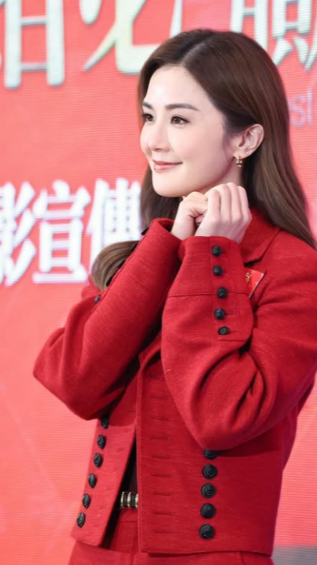 阿Sa近期忙著宣傳賀歲片《祥賭必贏》。（圖／翻攝自IG）