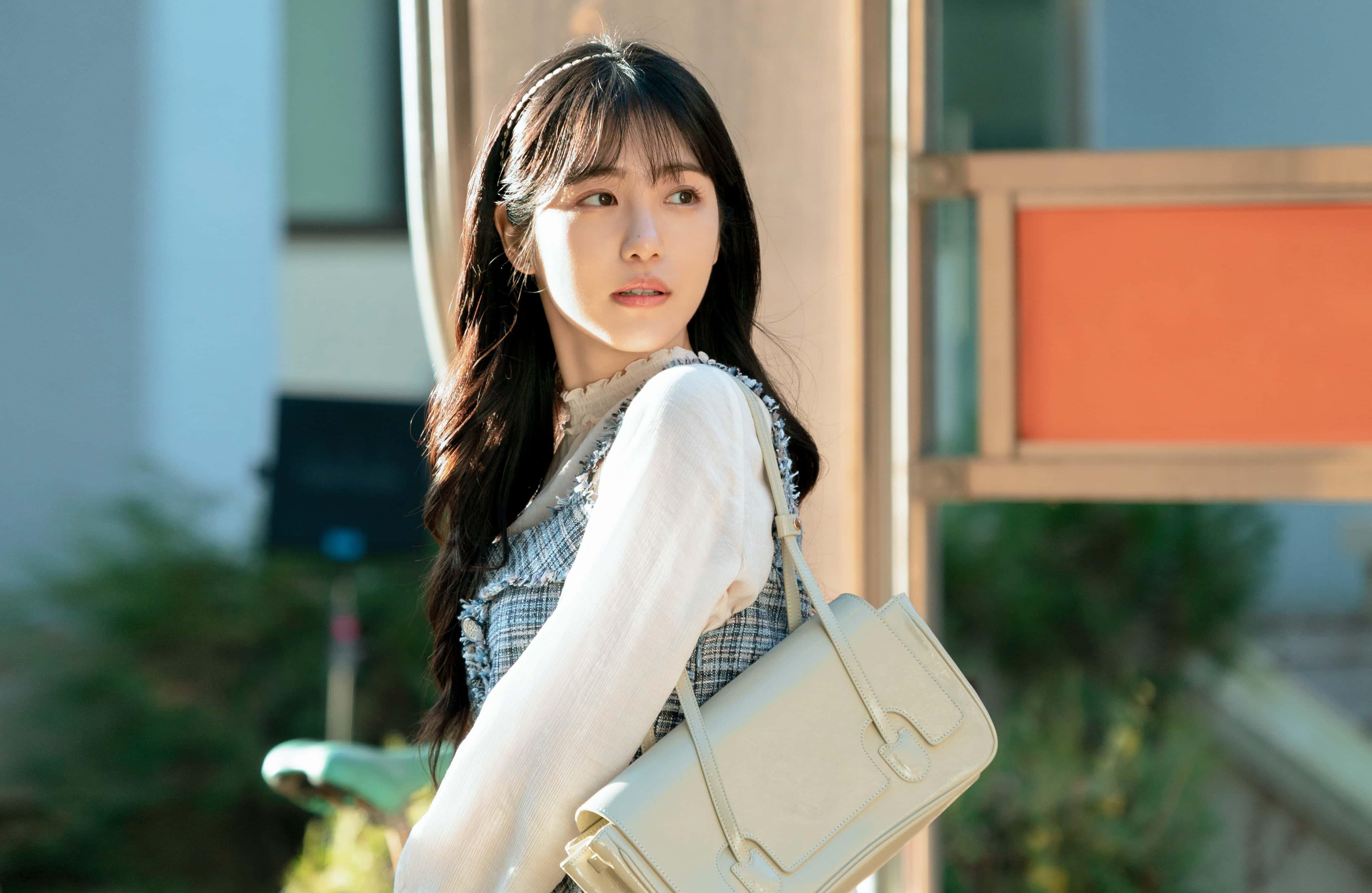 辛叡恩以甜美形象登場。（圖／網銀國際影視提供）