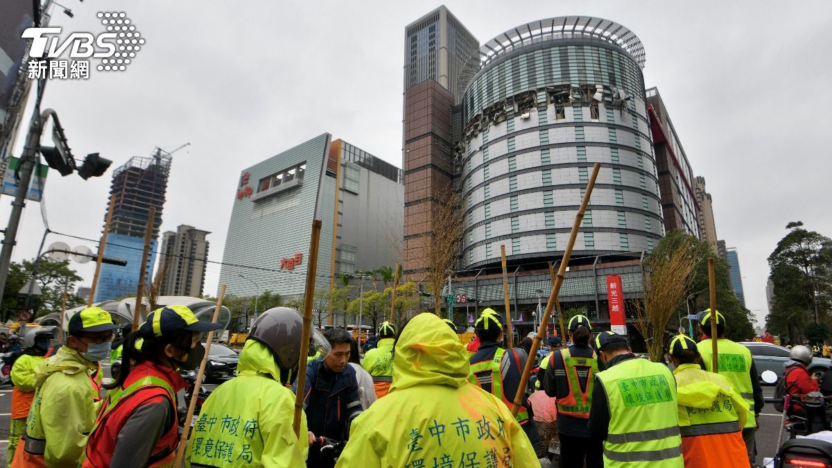 台中新光三越氣爆。（圖／胡瑞麒攝）