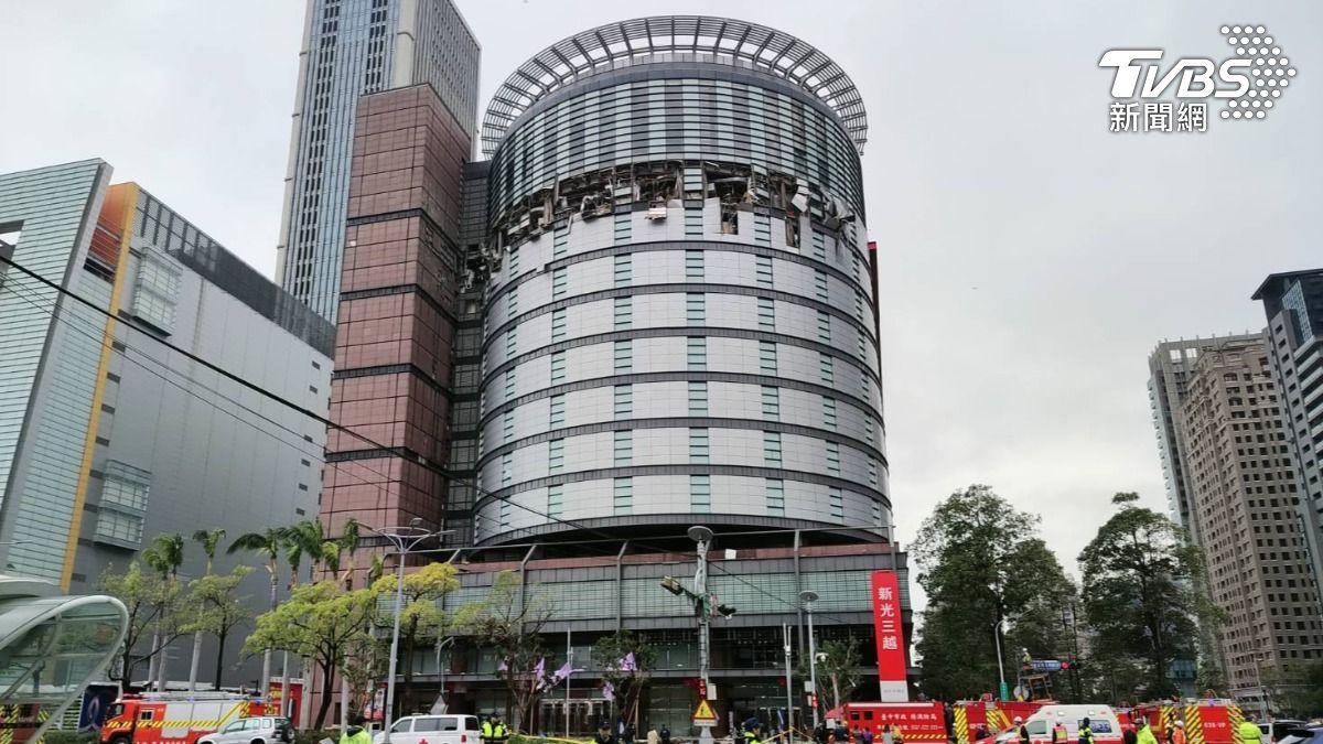 台中新光三越氣爆意外。（圖／TVBS）