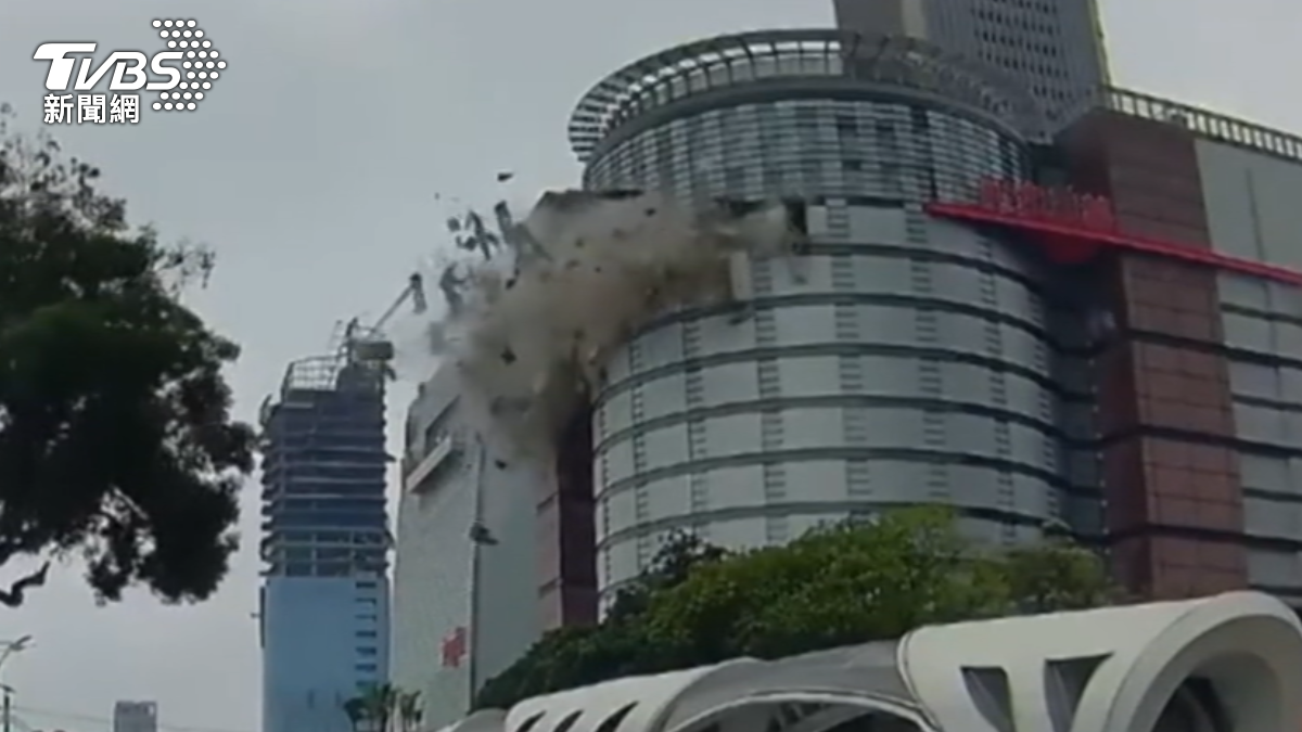 台中新光三越13日發生嚴重氣爆意外。（圖／TVBS資料畫面）