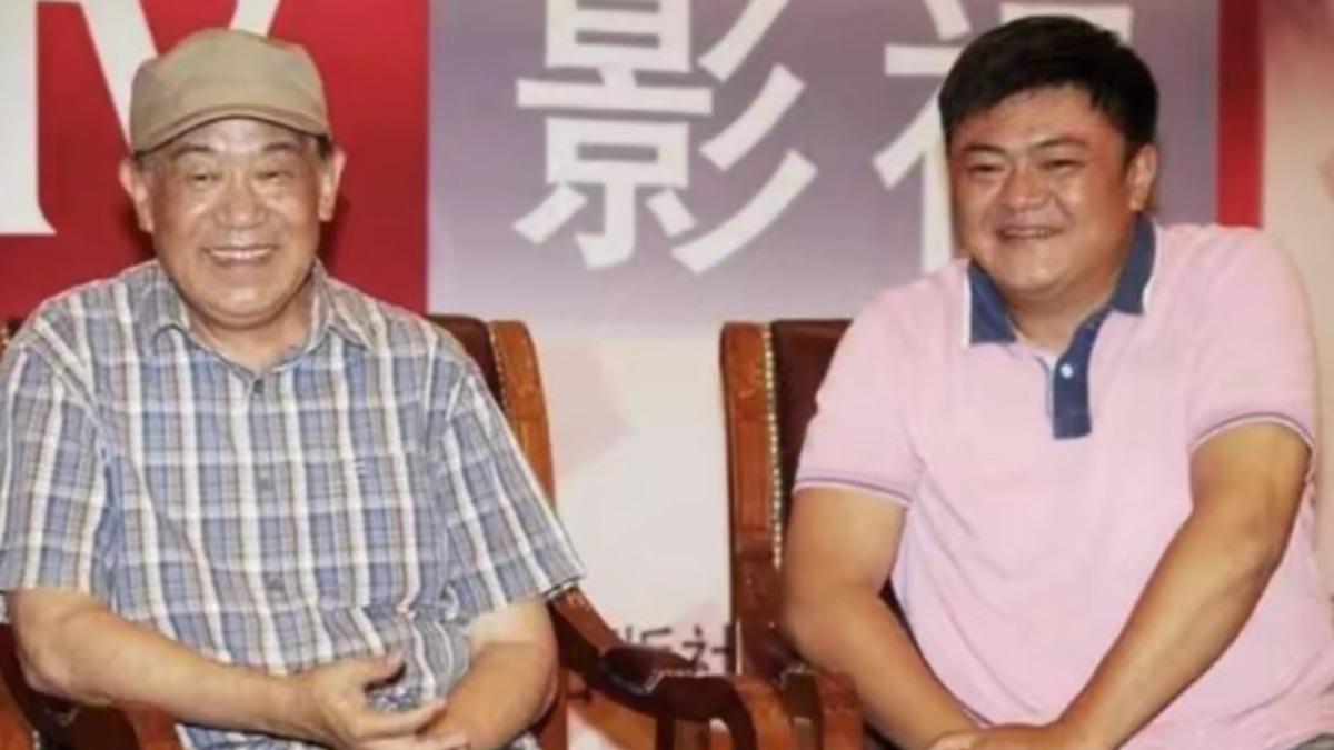 中國大陸50歲男星高亮（右）病逝。（圖／翻攝自@我是來吃瓜的　微博）