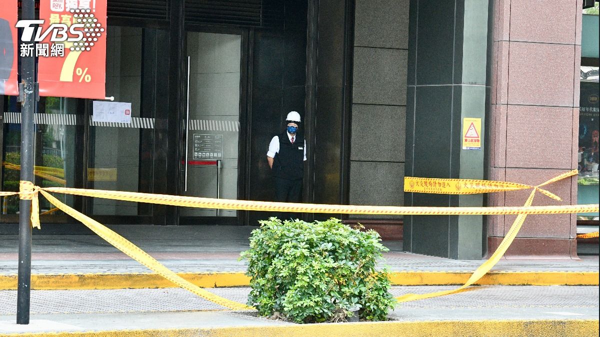 新光三越目前暫停營業。（圖／胡瑞麒攝）