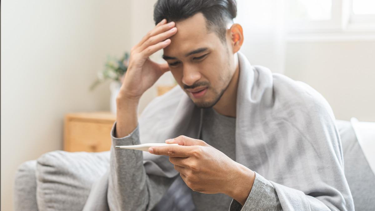 成人史迪爾氏症候群，主要症狀為發燒、皮疹、關節疼痛。（示意圖／shutterstock達志影像）