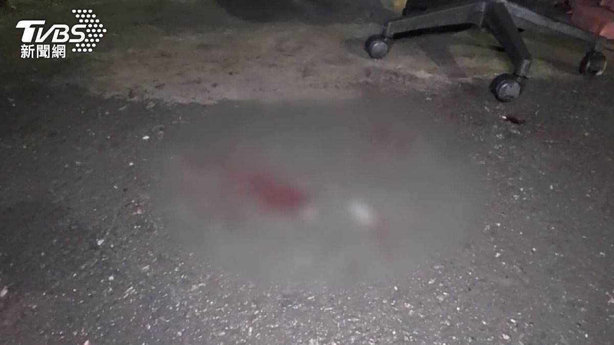 高雄市小港區發生一起持棍毆打事件。（圖／TVBS）