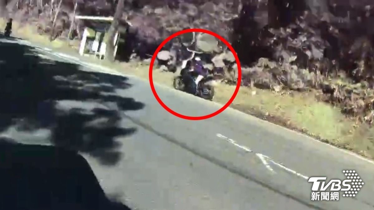 少女多次拒檢逃逸。（圖／TVBS）