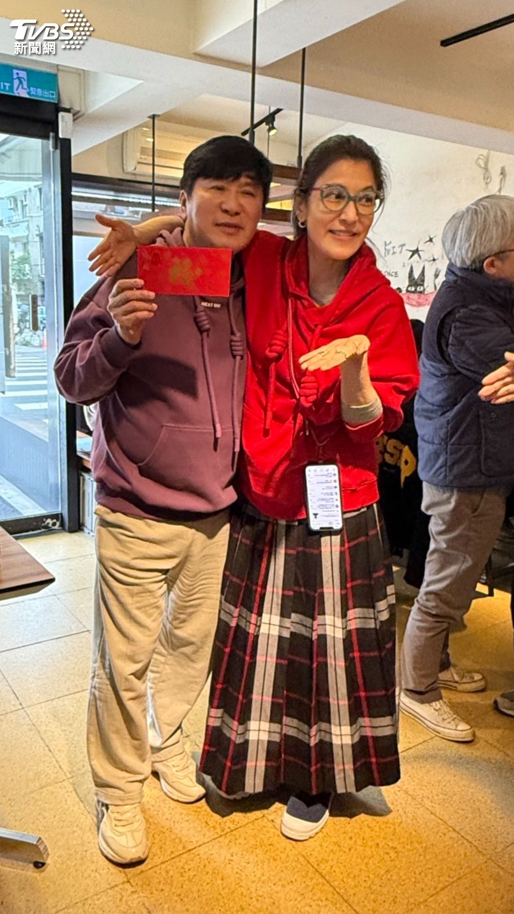 胡瓜和老婆丁柔安。（圖／黃盈容攝）