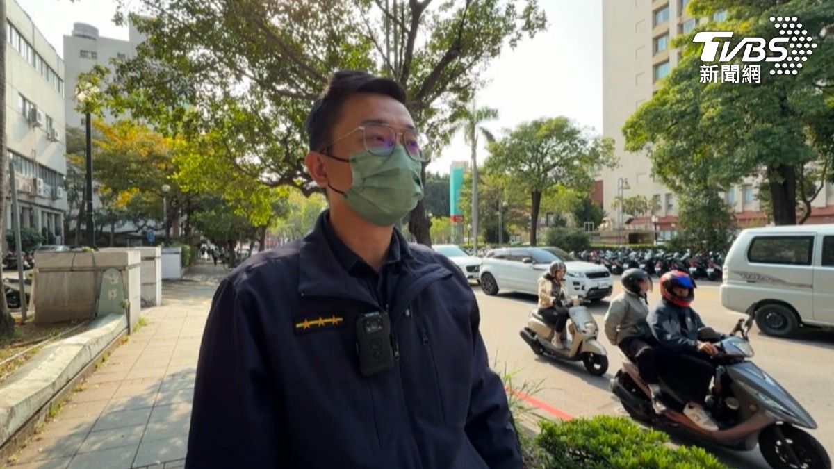 陳涵描述案發狀況。（圖／陳祁攝）