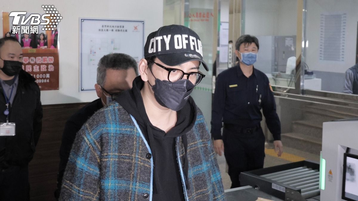 Darren Wang released on bail amid draft evasion probe (TVBS News) Darren Wang released on bail amid draft evasion probe
