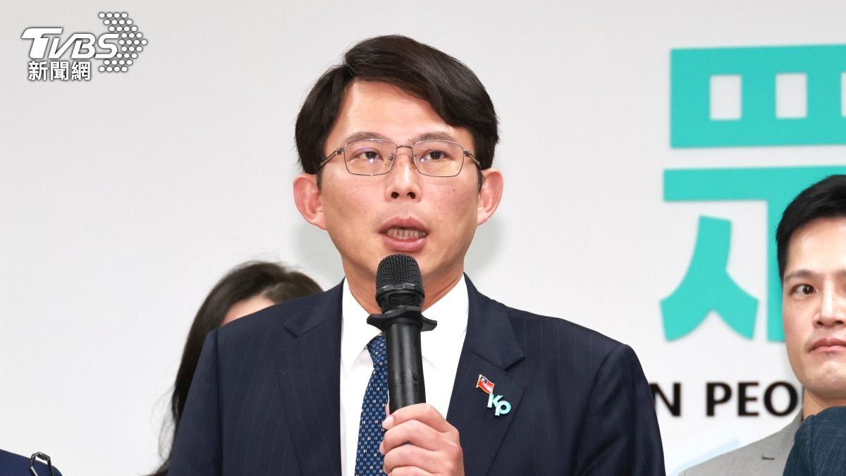 民眾黨今（19）日下午舉辦黨主席上任記者會，黃國昌公開黨中央新人事。（圖／潘建樺攝）