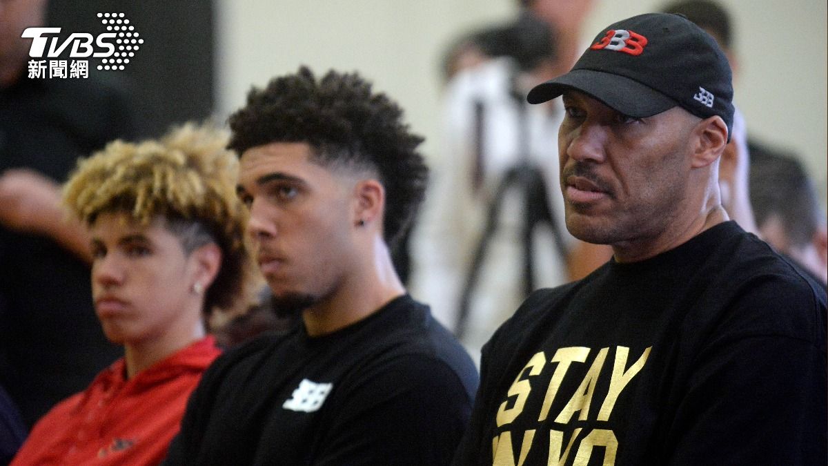 「球爸」拉沃爾（右）。（圖／達志影像路透社）