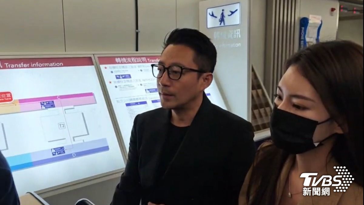 汪小菲面對提問不發一語。（圖／TVBS）