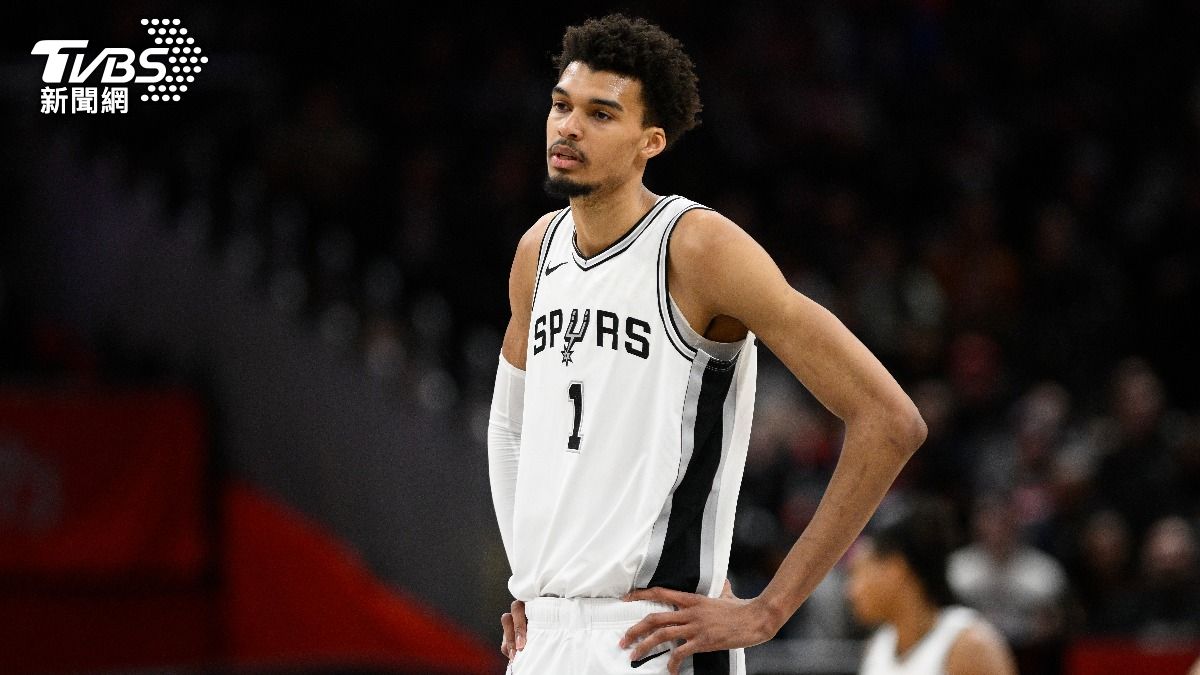 文班亞馬最近因經常感到身體能量不足，經檢查發現右肩存在血栓。（圖／達志影像美聯社）