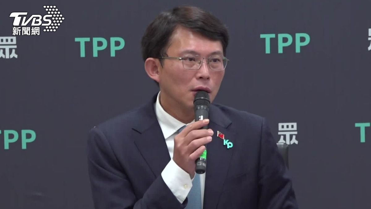 [舊聞] 黃國昌：掃除綠衛兵「白沒角色」　綠批「