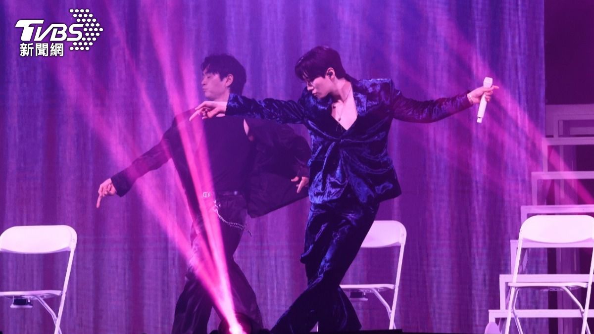 李俊昊展現性感舞蹈，令全場粉絲尖叫不斷。（圖／趙世平攝）