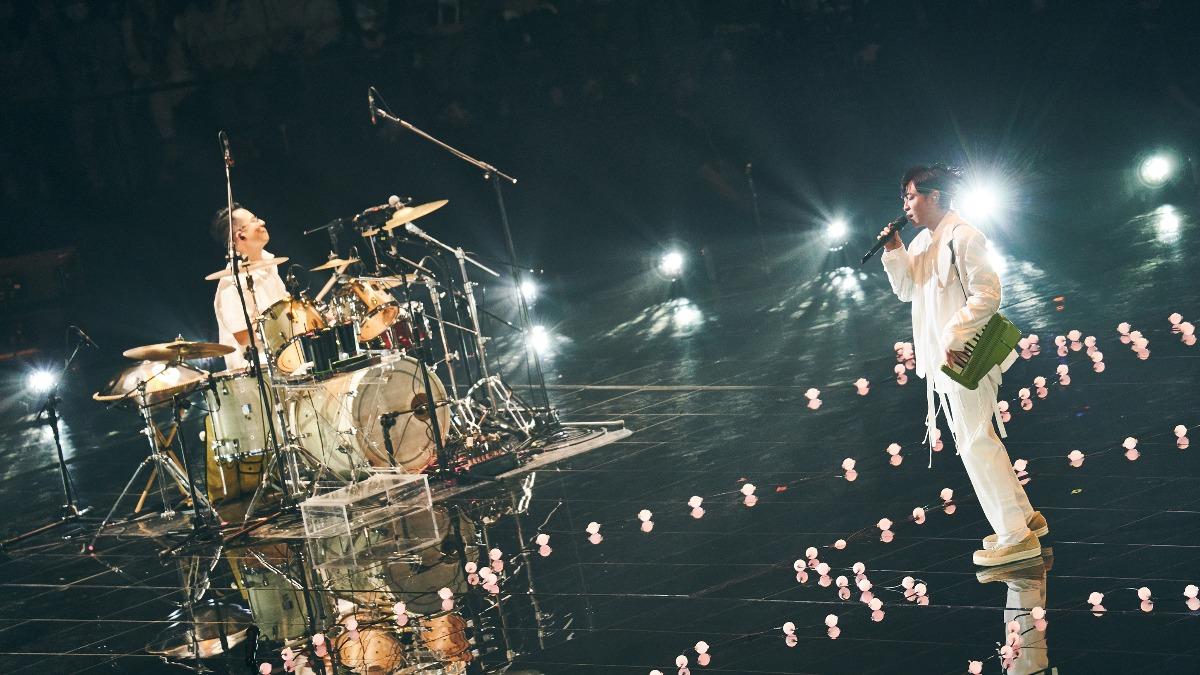 吳青峰深怕自己會感冒，巡演時總是足不出戶，今年才轉變心態。（圖／緒風提供）