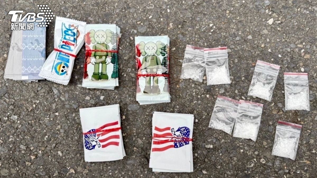 警方在據點內搜出大量毒品。（圖／TVBS）
