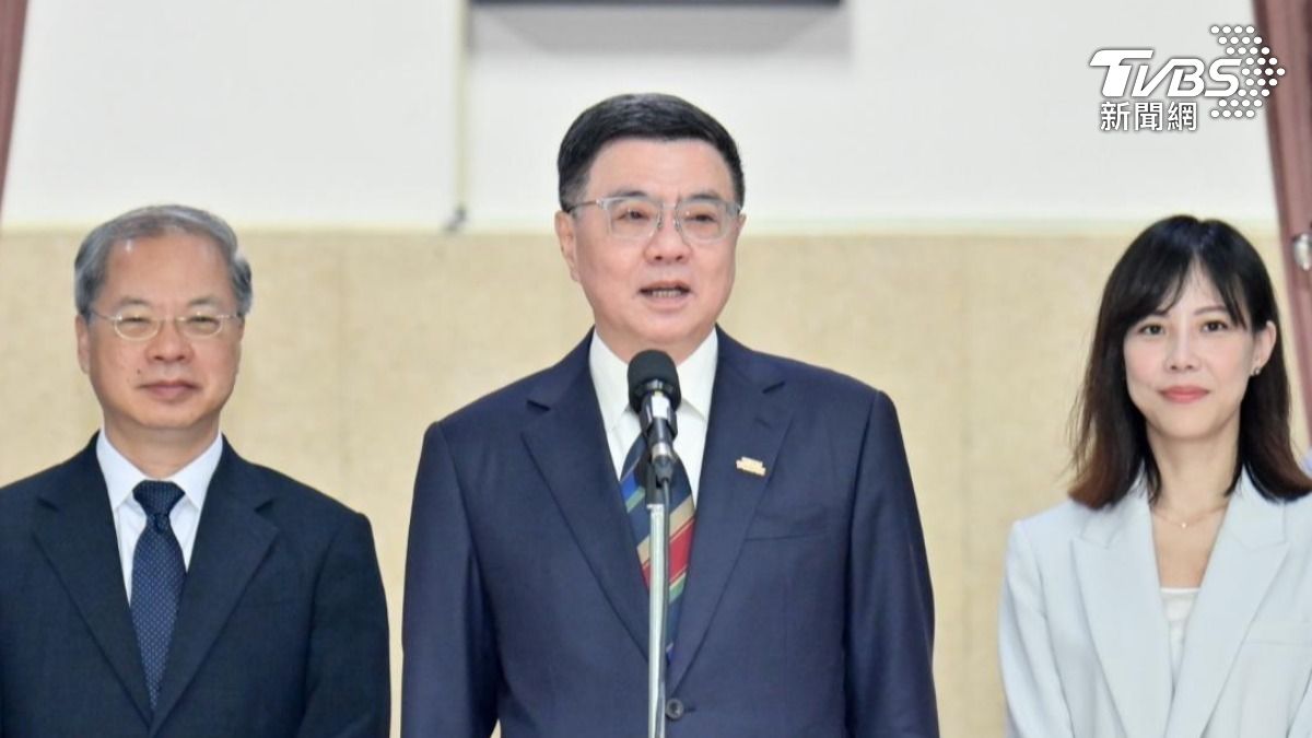 Premier Cho calls for budget review (Courtesy of the Executive Yuan) Premier outlines reasons for gov’t fiscal budget revision