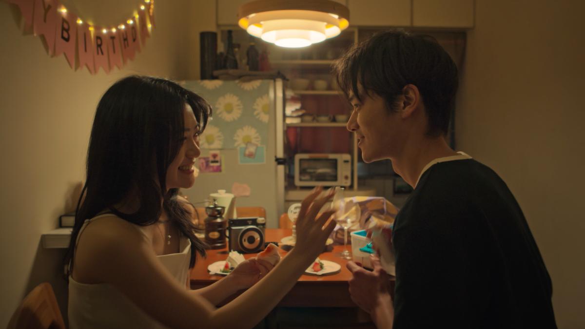 〈愛的多重宇宙〉MV以一鏡到底方式。（圖／相信音樂提供）