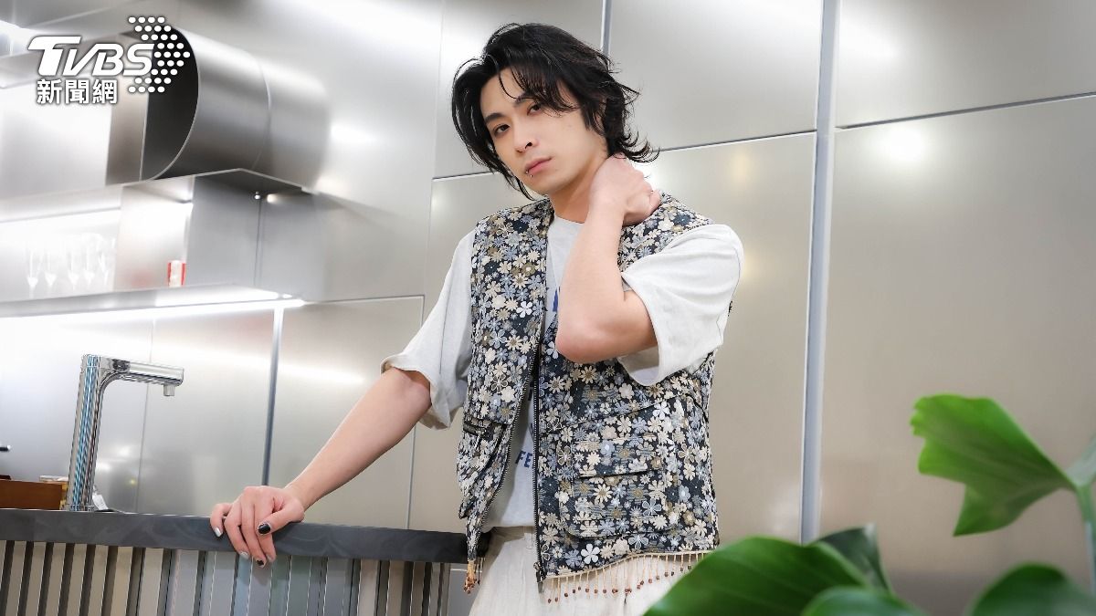 MAX窮到要借錢。（圖／張哲鳴攝）