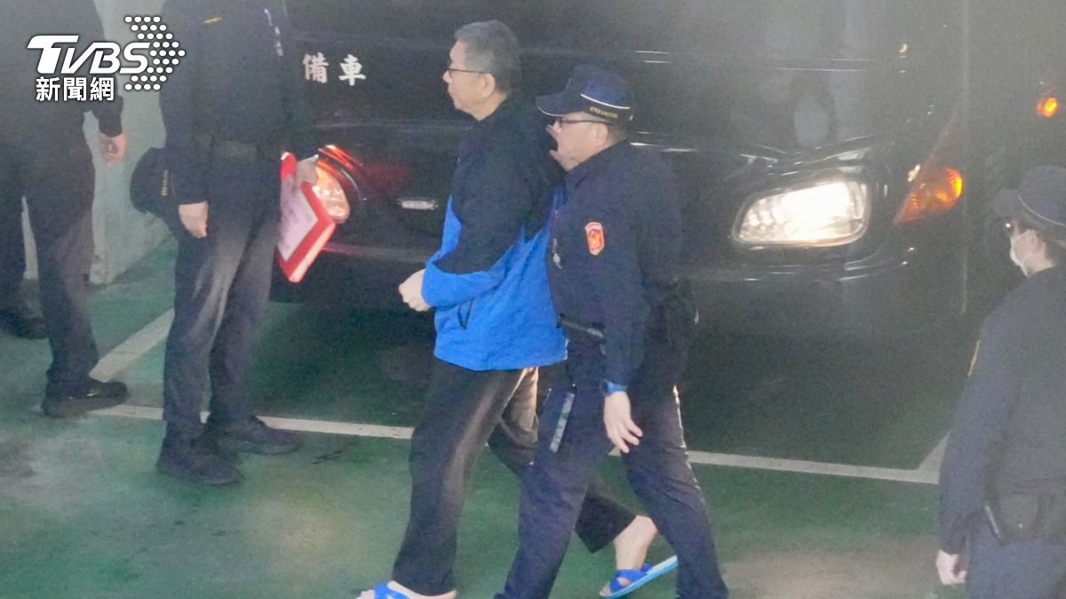 Ko appears in court after 57 days (TVBS News) Ko Wen-je seeks to lift restrictions for father’s funeral